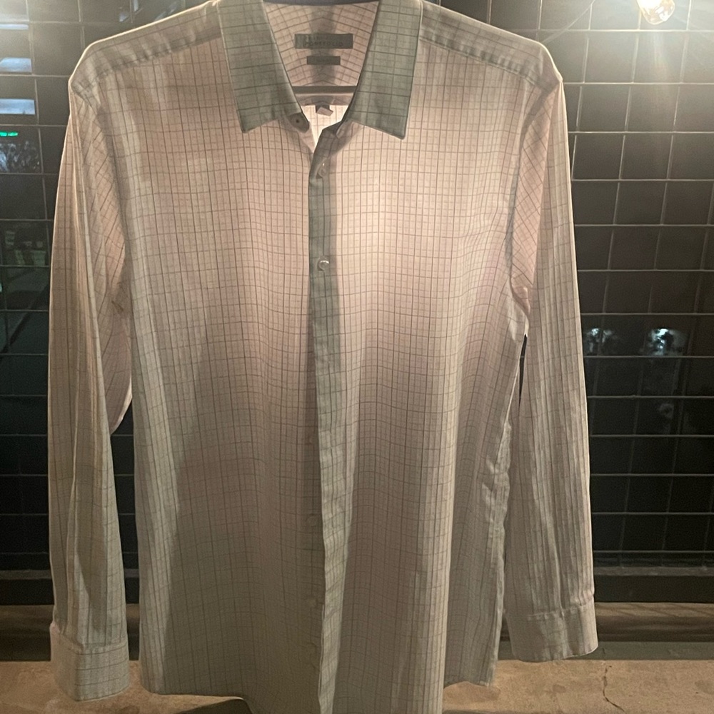 A Perry Ellis slim fit portfolio